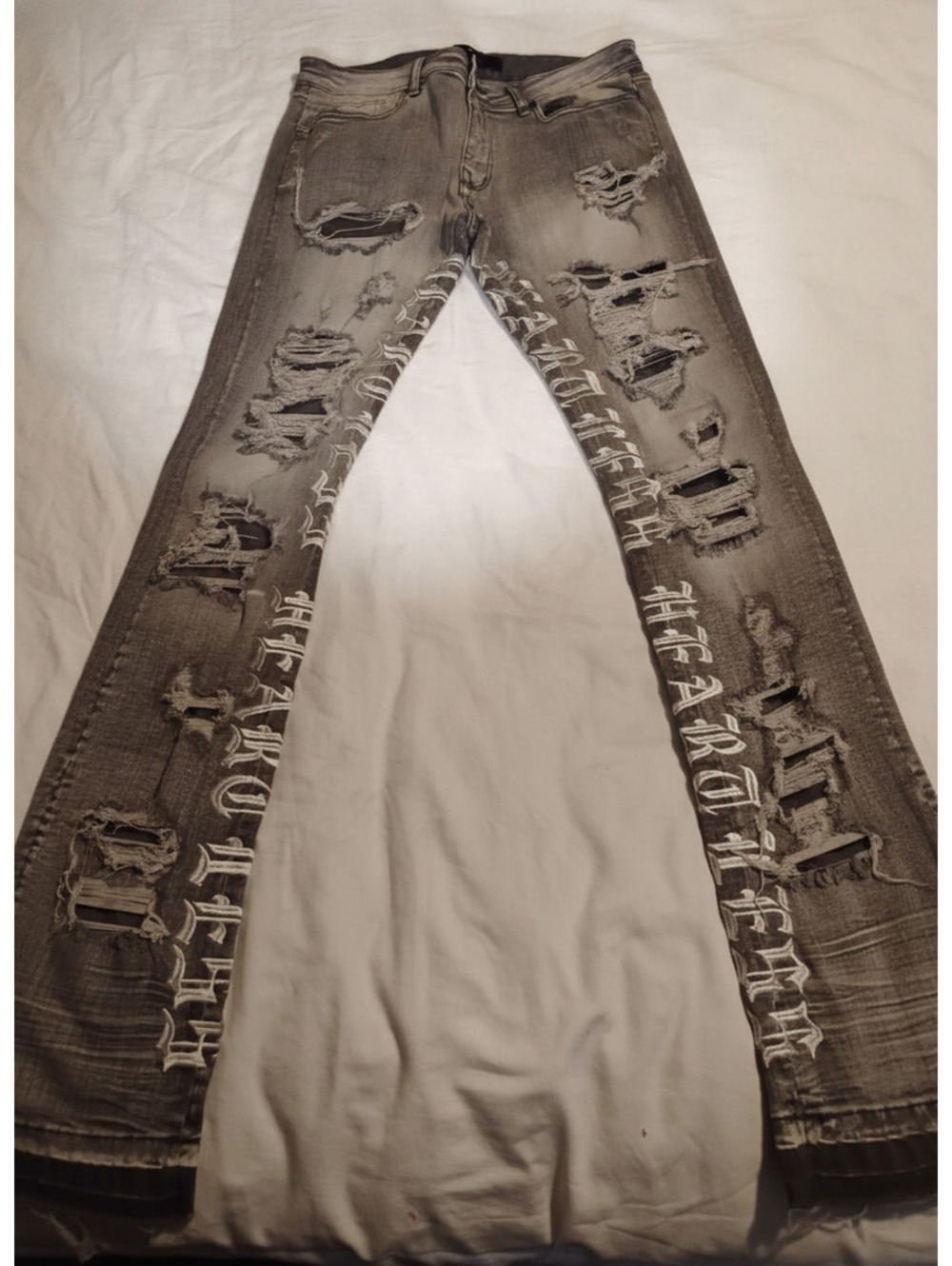 Focus Jeans Men Gray Distressed Denim Jeans Sz 32 Gothic Heartless Script Print